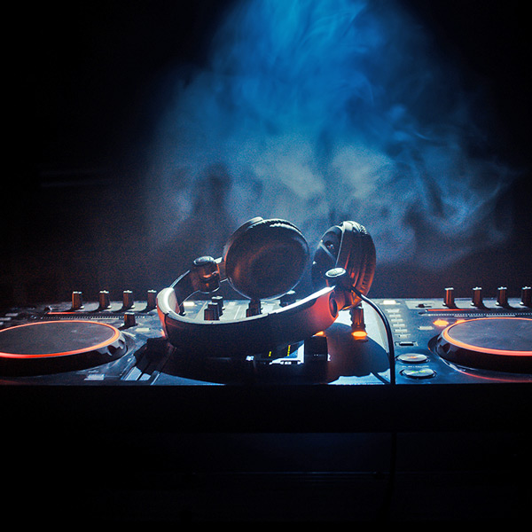 DJ / Turntables Lessons Online